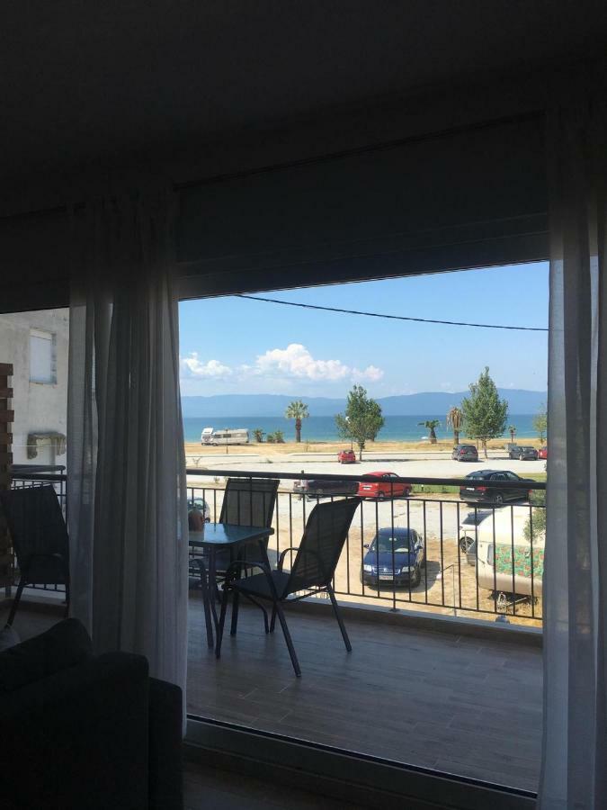Sunrise View Apartment Ofrinion Luaran gambar