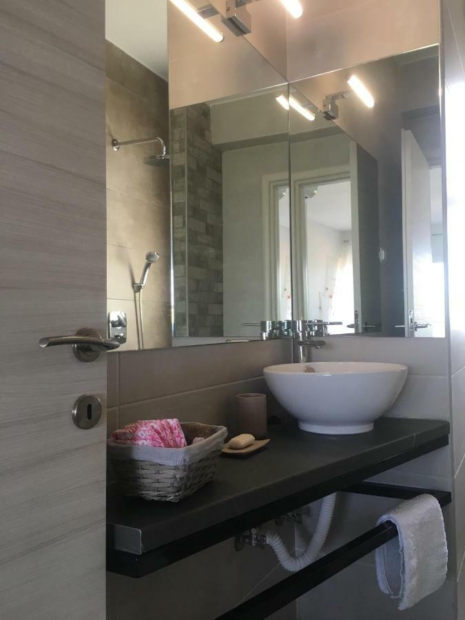 Sunrise View Apartment Ofrinion Luaran gambar